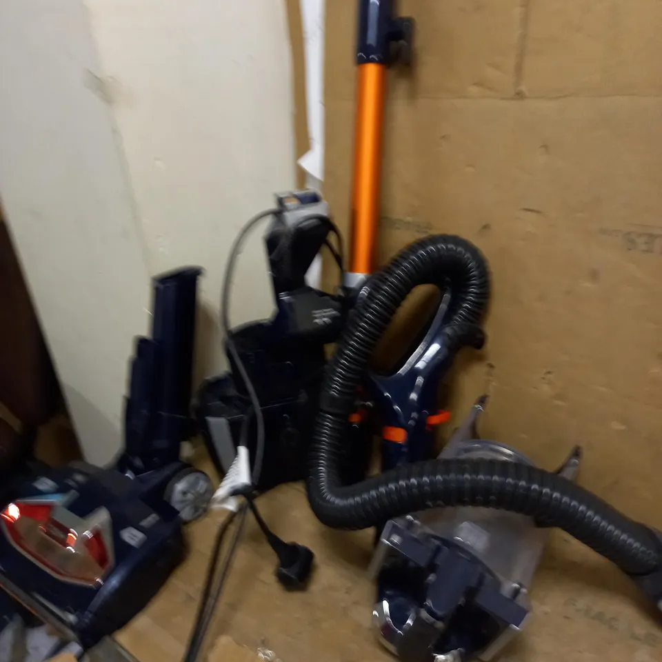 SHARK UPRIGHT VACUUM CLEANER 