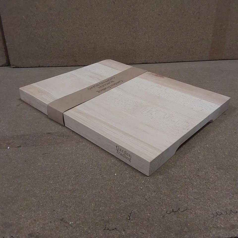 BOROUGH CHOPPING BOARD LARGE NATURAL BEECH