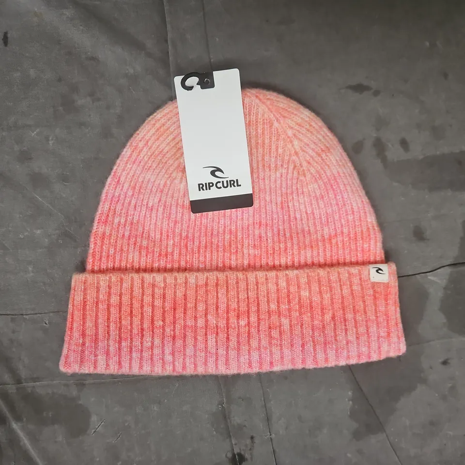 RIP-CURL BEANIE HAT IN PINK SIZE 1SZ