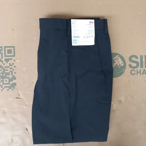 UNIQLO TROUSERS IN NAVY SIZE 34/34