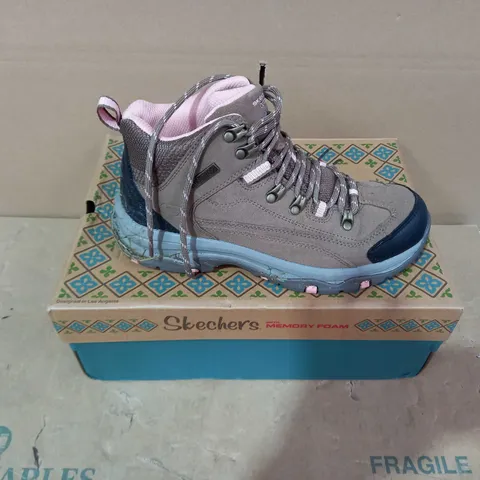 BOXED PAIR OF SKECHERS - SIZE 5