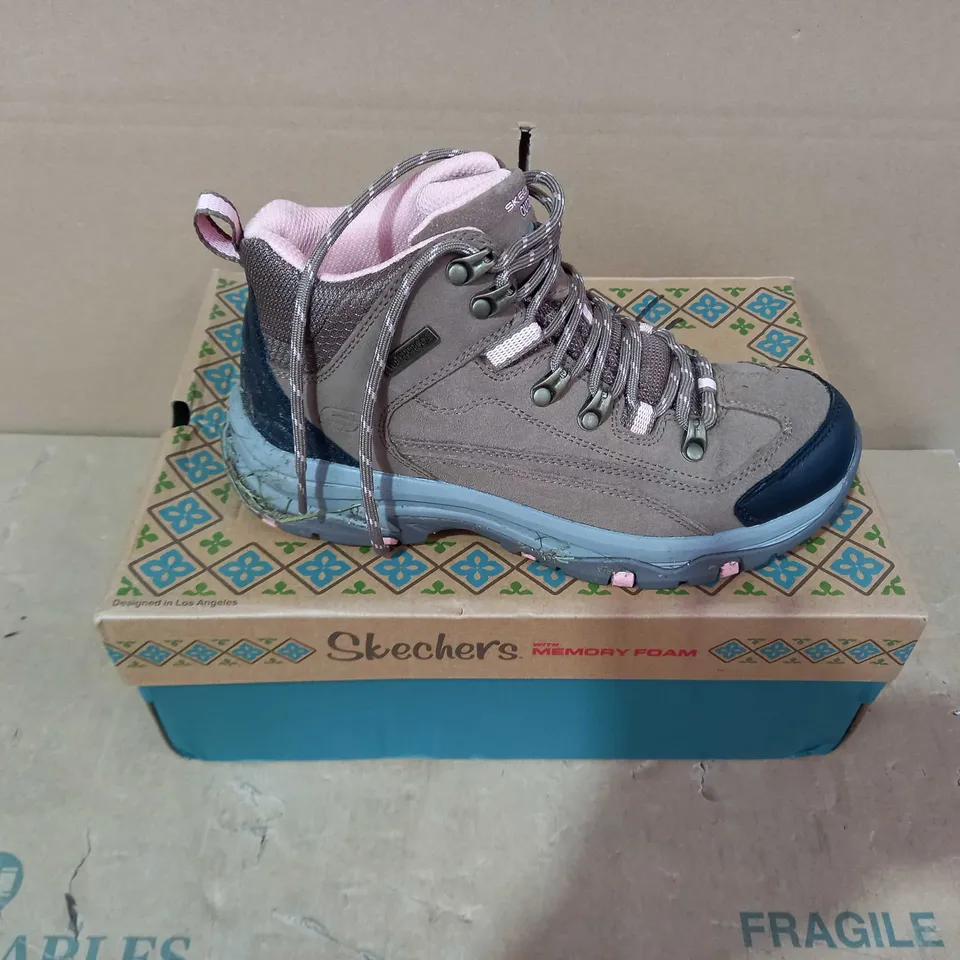 BOXED PAIR OF SKECHERS - SIZE 5