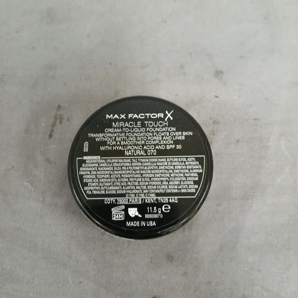 MAX FACTOR X MIRACLE TOUCH CREAM-TO-LIQUID FOUNDATION SPF 30 – NATURAL 070