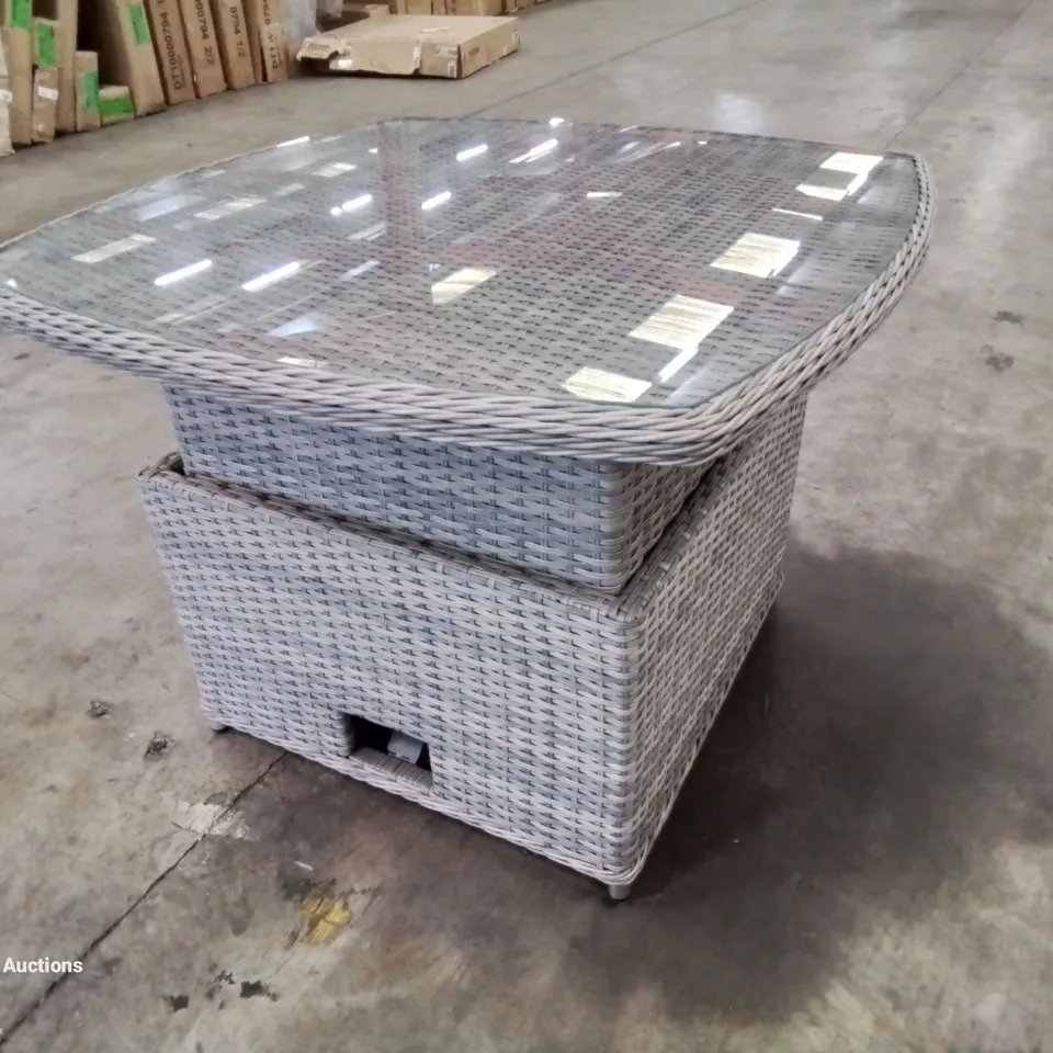 BOXED HAMILTON LIFT UP TABLE WITH GLASS TOP