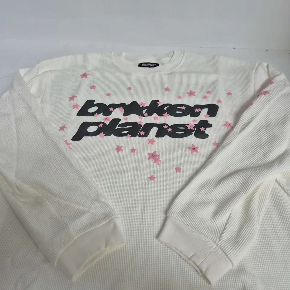 BROKEN PLANET WHITE WAFFLE-KNIT LONG-SLEEVE TOP - SIZE M