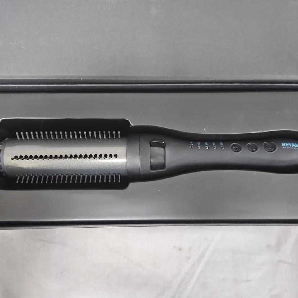 REVAMP PROGLOSS PERFECT FINISH CERAMIC BRUSH – BOXED (BR-1500-GB)