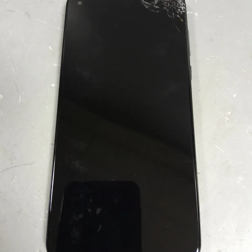 UNBOXED MOTOROLA XT2041-3 MOBILE PHONE