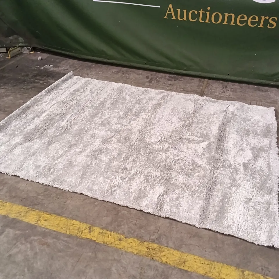 QUALITY DESIGNER AREA RUG - APPROXIMATELY 230C X 160CM