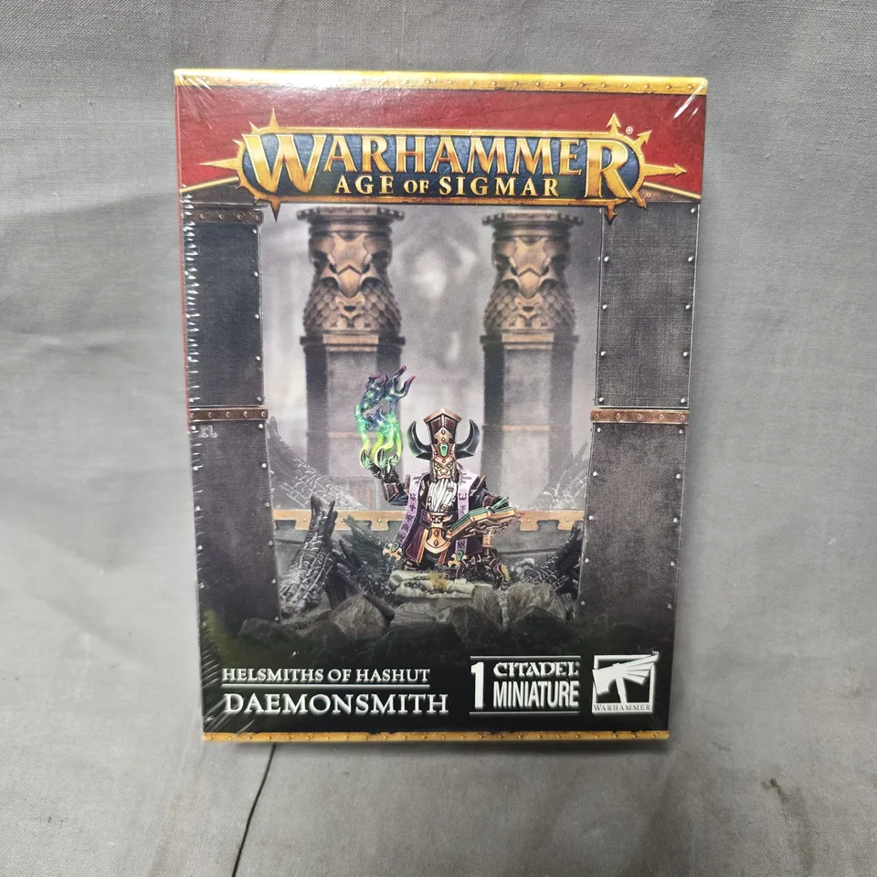 WARHAMMER AGE OF SIGMAR DAEMONSMITH MINIATURE – BOXED (1 CITADEL MINIATURE)
