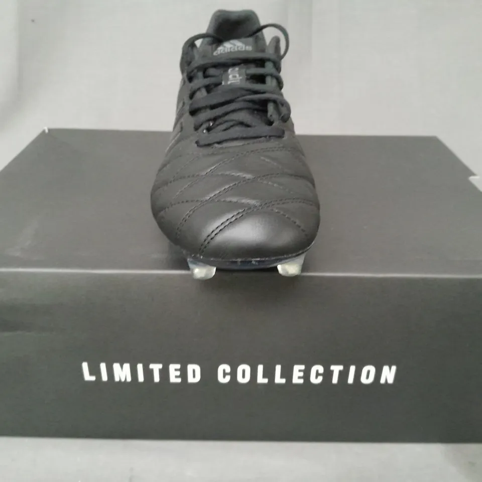 BOXED PAIR OF ADIDAS 11PRO FOOTBALL BOOTS IN BLACK UK SIZE 8.5