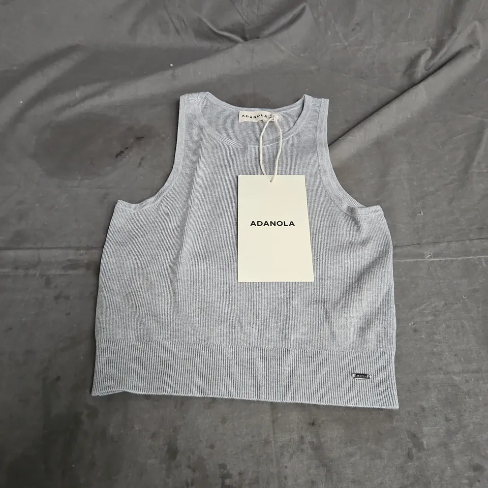 ADANOLA KNIT VEST TOP IN LIGHT GREY MELANGE SIZE S