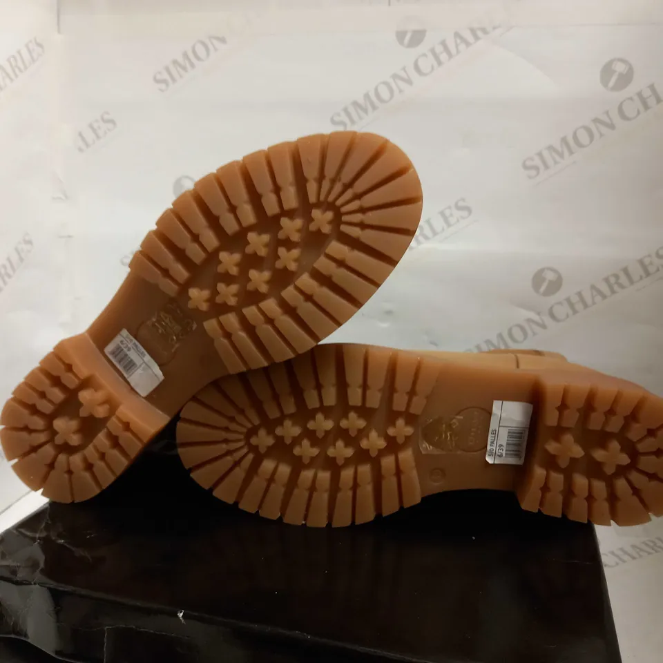 DUNE PALLES LEATHER BOOTS CAMEL SIZE 6