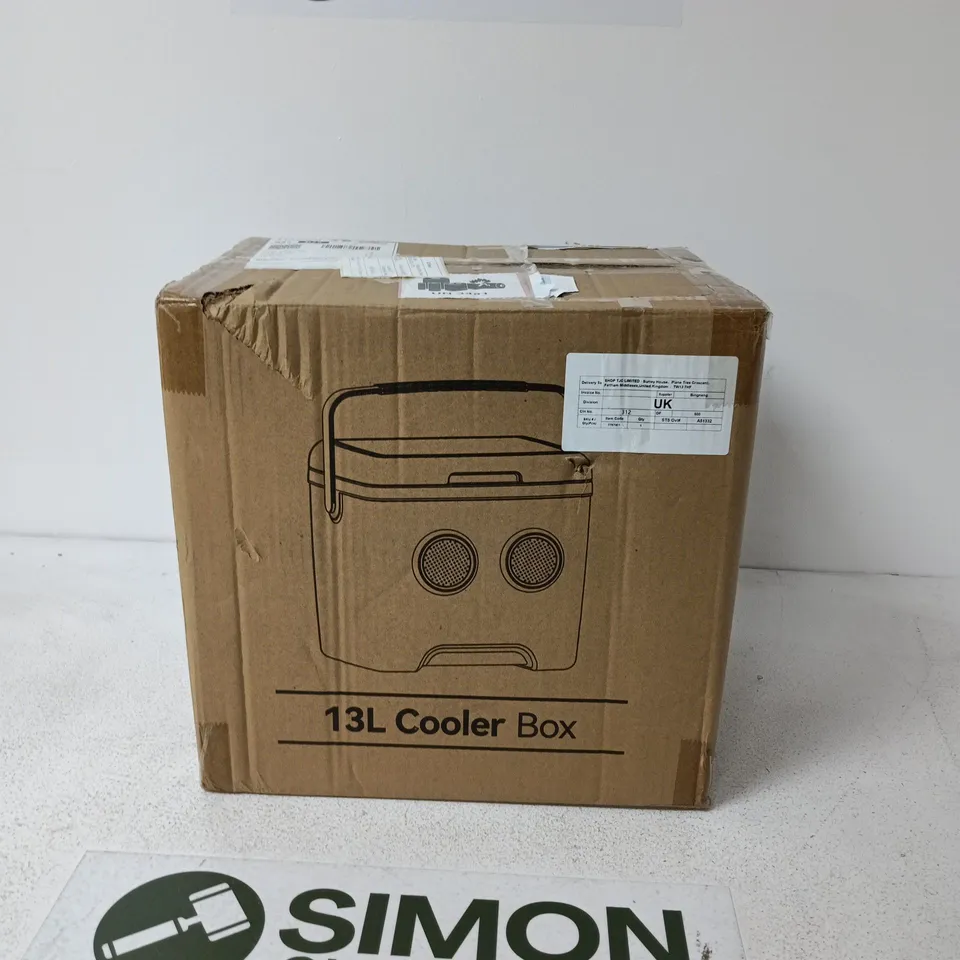 BOXED 13L COOLER BOX