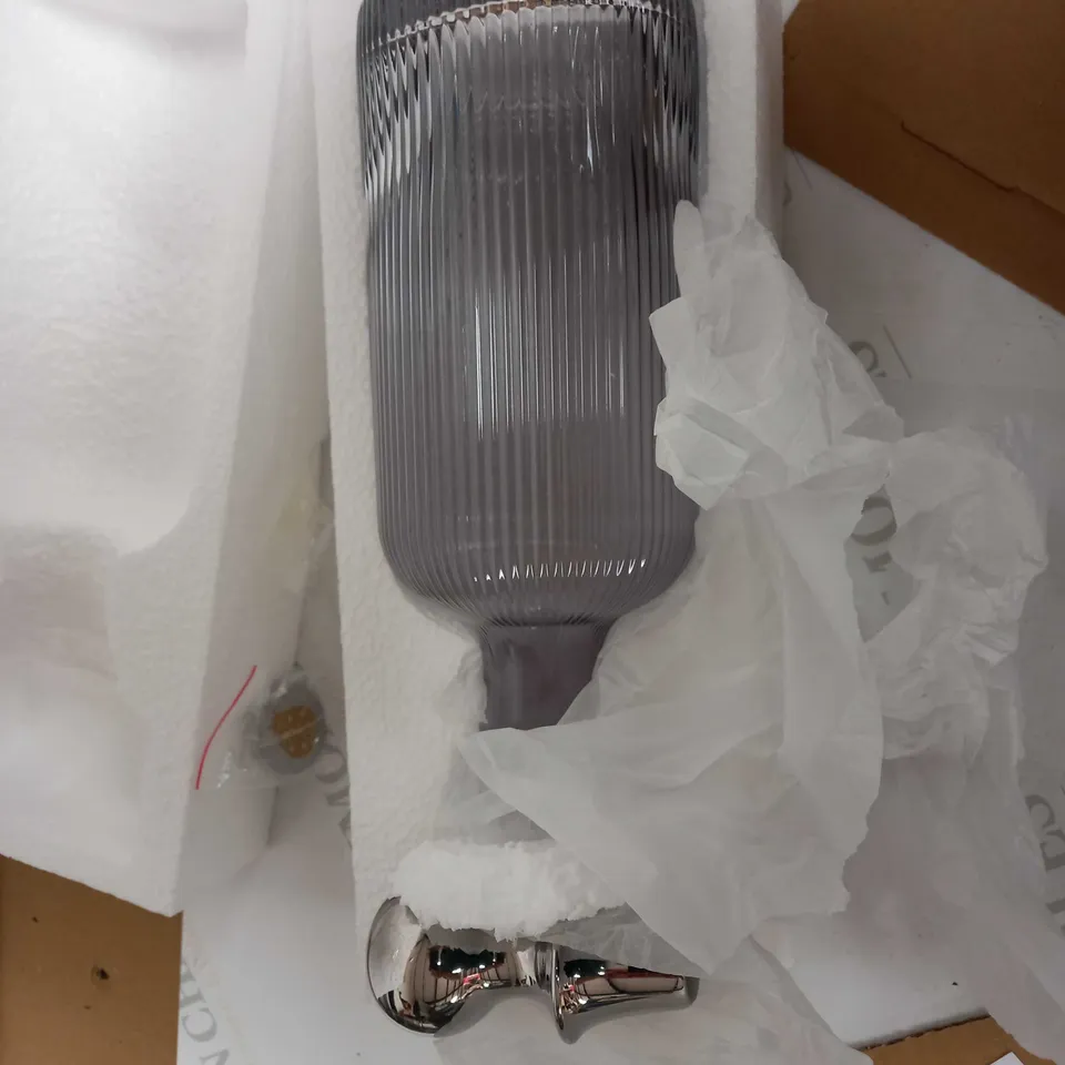 BUNDLEBERRY FLUTED GLASS DECANTER