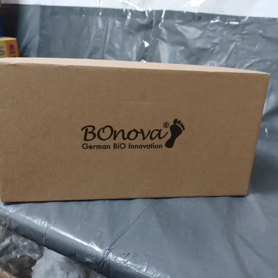 BOXED PAIR OF BONOVA SANDALS PINK PRINT DESIGN SIZE 6 UK