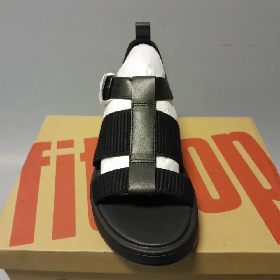 BOXED PAIR OF FITFLOP F-MODE LEATHER WEBBING FLATFORM FISHERMAN SANDALS IN BLACK - UK 3