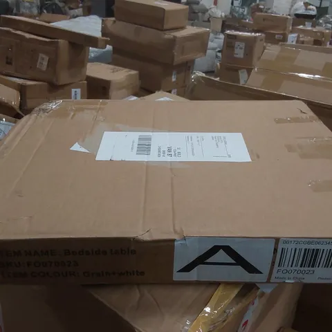 BOXED BEDSIDE TABLE, GRAIN + WHITE (1 BOX)