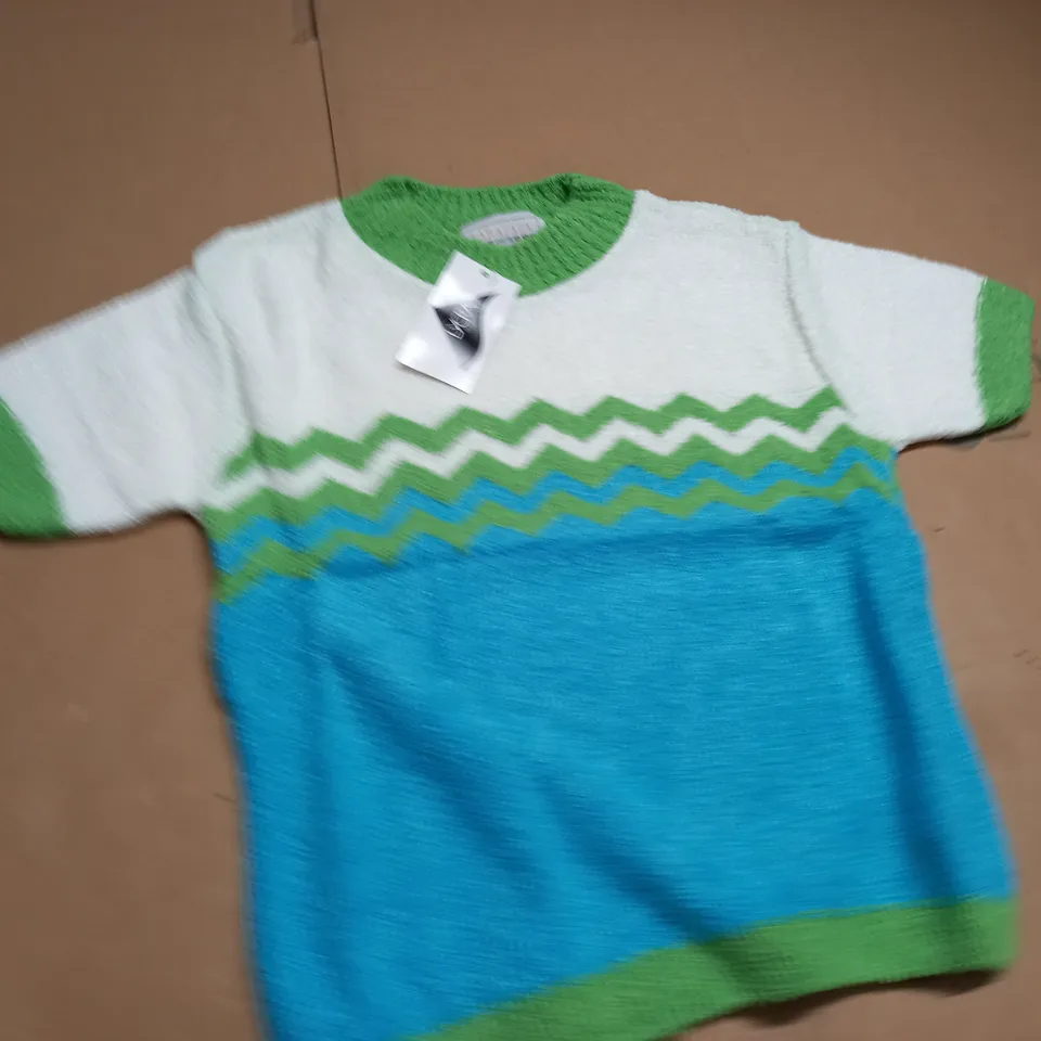 LOT OF APPROXIMATELY 80 TARATATA JUMPER - SIZE UNSPECIFIED