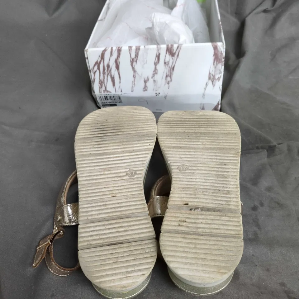 MODA IN PELLE LEATHER SANDALS – GOLD METALLIC, UK 4 (EU 37)
