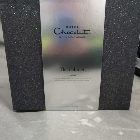 HOTEL CHOCOLAT THE CABINET CLASSIC β CHOCOLATE GIFT BOX (600G)