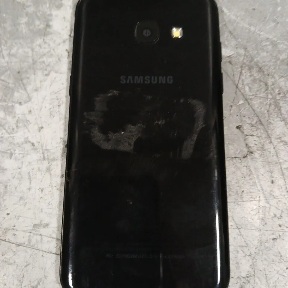 SAMSUNG GALAXY A3 SMARTPHONE 