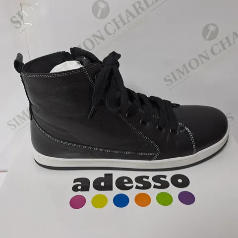 BOXED LEATHER HIGH TOP BOOTS DARK BROWN SIZE 5