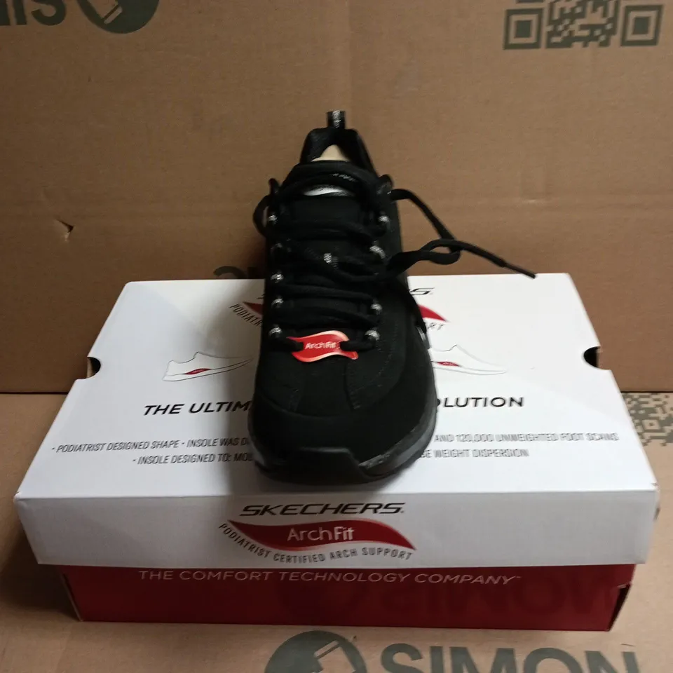 SKECHERS ARCH FIT WOMEN'S SHOES – BLACK, UK 5