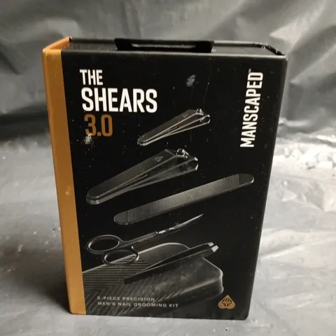 MANSCAPED THE SHEARS 3.0 5-PIECE MENβS NAIL GROOMING KIT β BOXED