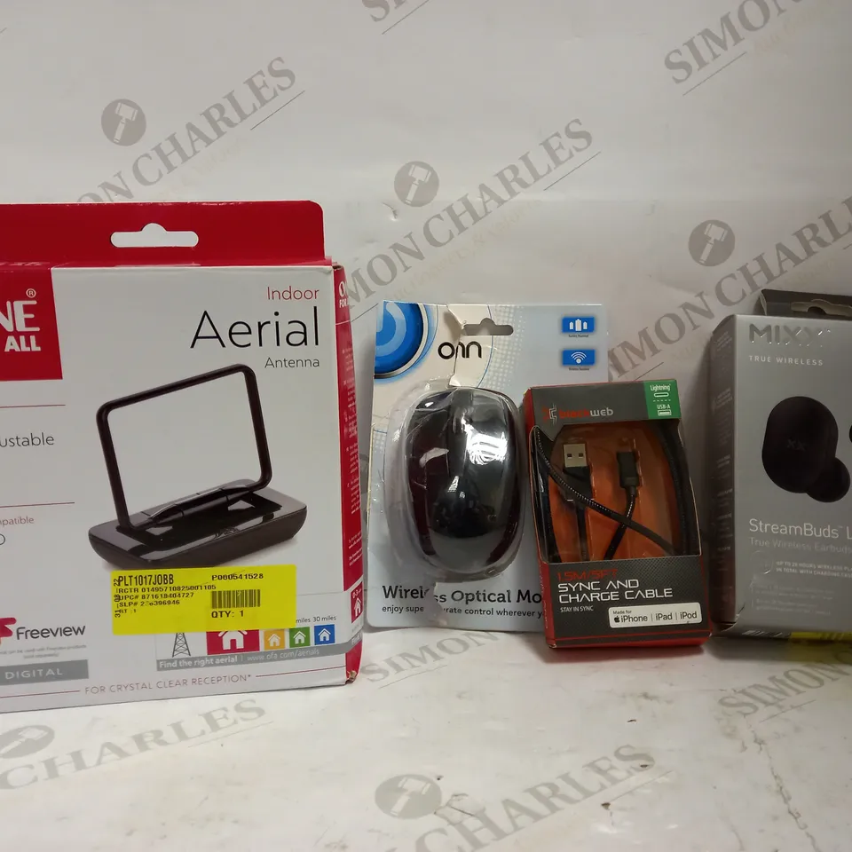 LOT OF APPROXIMATELY 12 ELECTRICAL ITEMS, TO INCLUDE AERIAL, EARPHONES, ETC