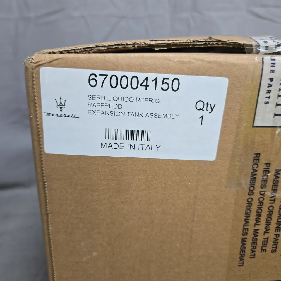 MASERATI EXPANSION TANK ASSEMBLY – LIQUID COOLANT RESERVOIR (670004150)