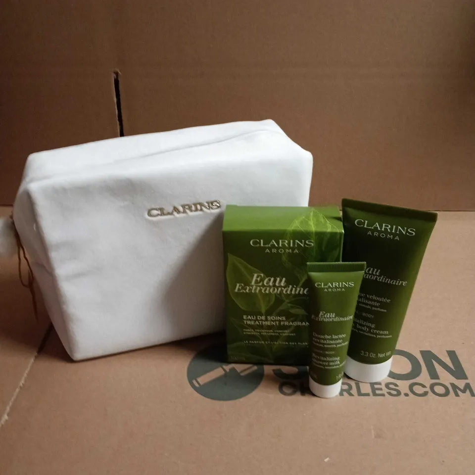 Clarins Eau Extraordinaire Fragrance Gift Set – eau extraordinaire 100ml, body cream 100ml and shower milk 30ml
