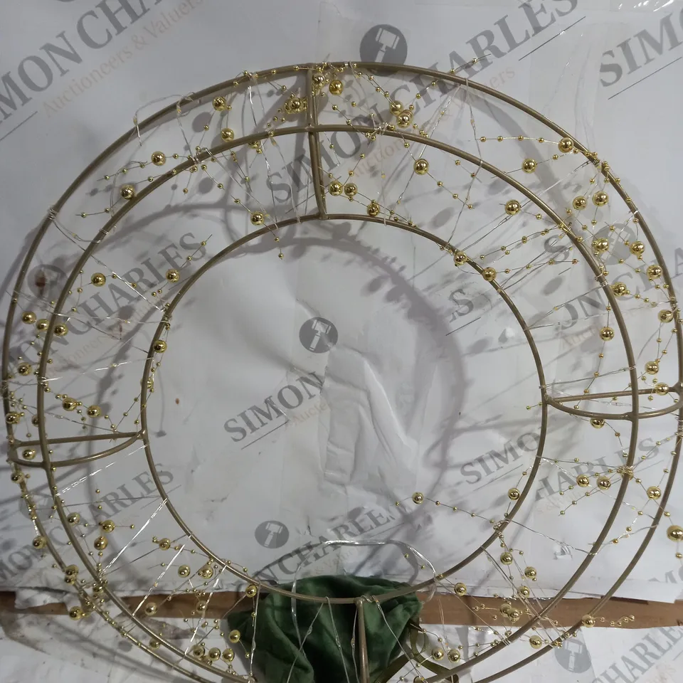 ROUND GOLDEN DECORATION