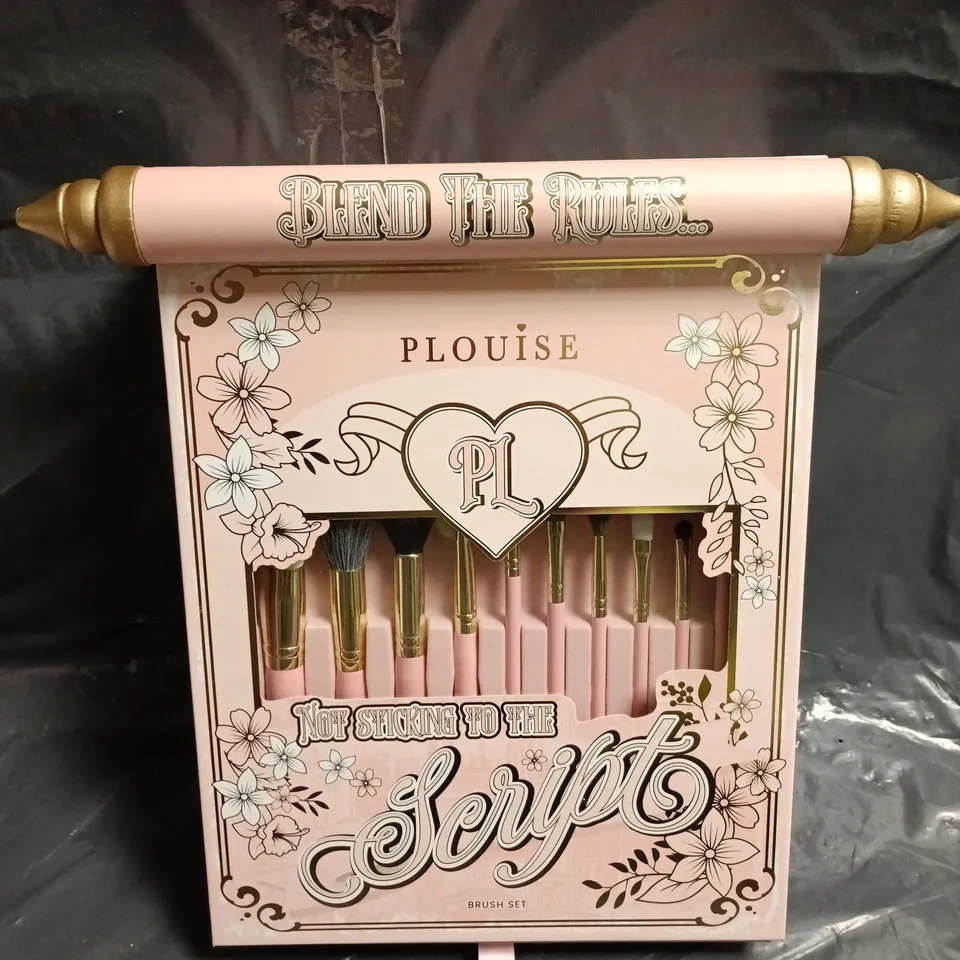 P.LOUISE BLEND THE RULES BRUSH SET