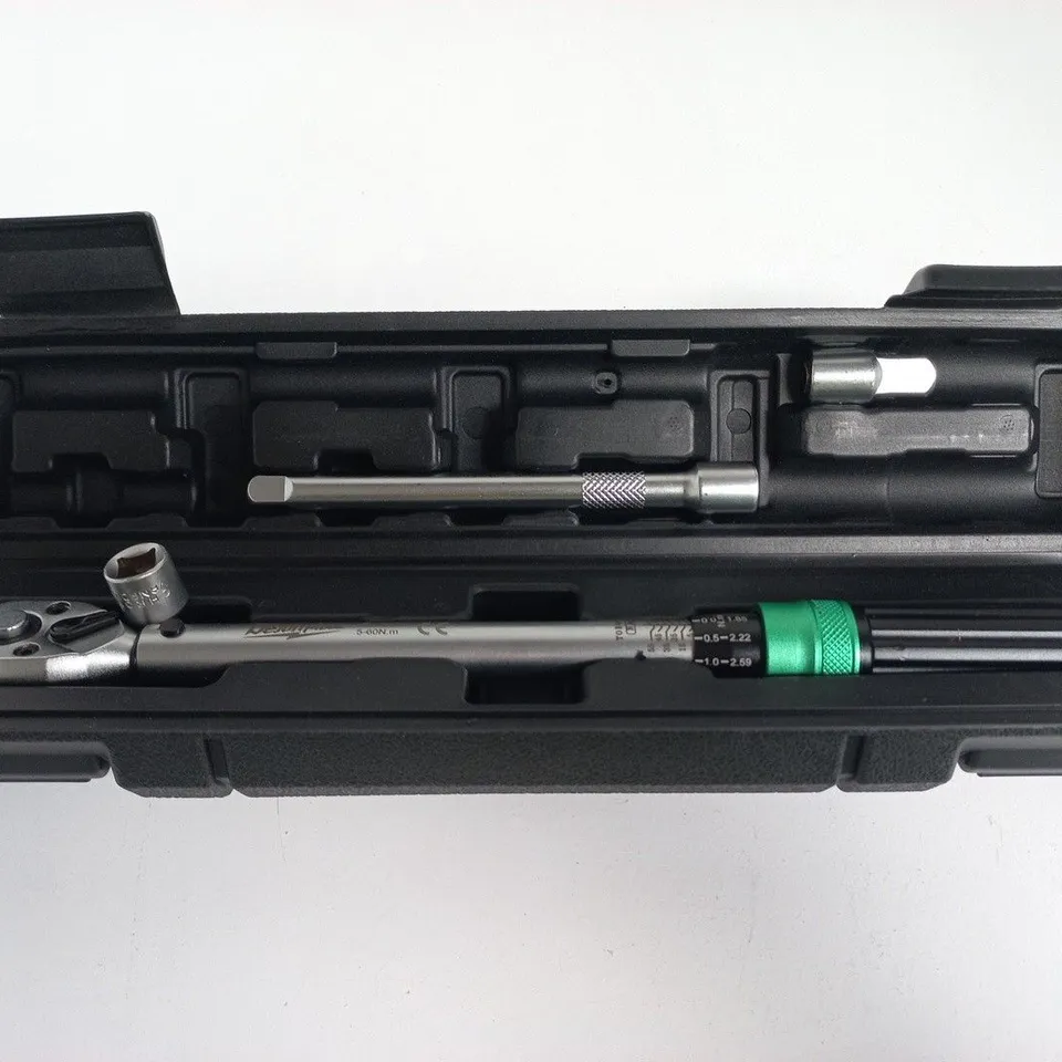 DEJUNPOOL TORQUE WRENCH SET IN CASE