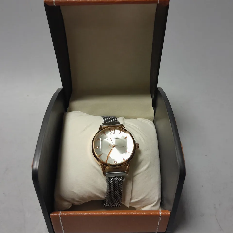 LADIES LA BANUS WATCH – CHAIN LINK METAL STRAP – MAGNETIC CLASP – GIFT BOX