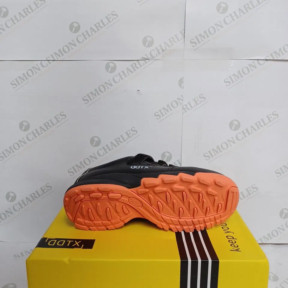 DDTX STEAL TOE CAP BOOTS IN BLACK - UK 9 