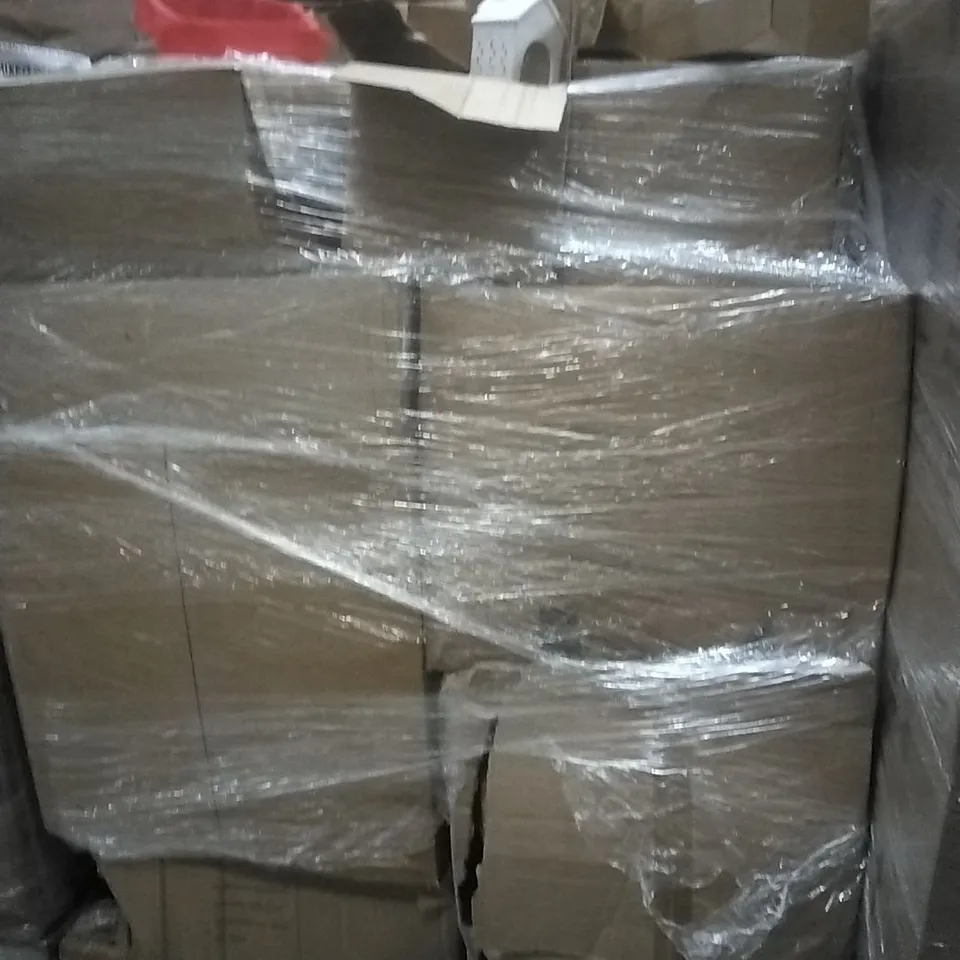 PALLET OF MIXED CHRISTMAS STOCK