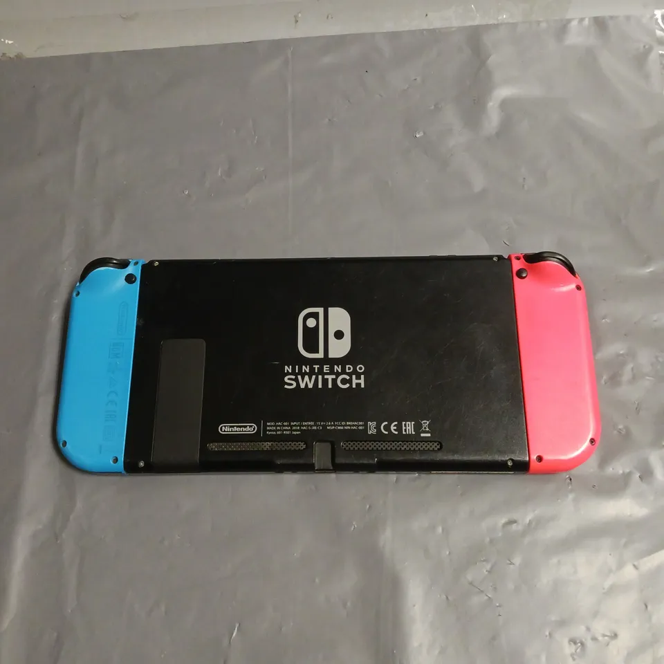 NINTENDO SWITCH MODEL HAC-001