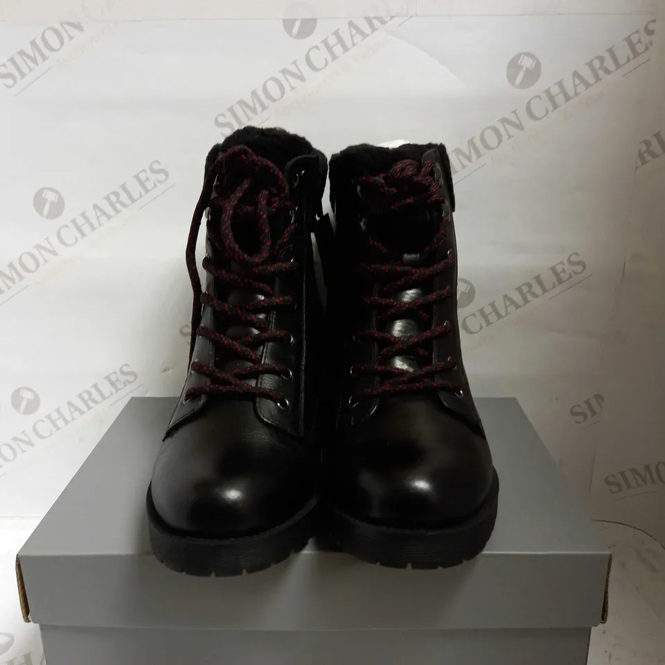 VIONIC ZOEY LEATHER ANKLE BOOT BLACK UK 6