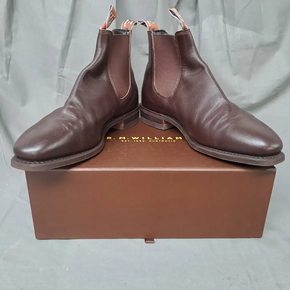 BOXED PAIR OF RM WILLIAMS COMFORT CRAFTSMAN SHOES IN CHESTNUT UK SIZE 8.5