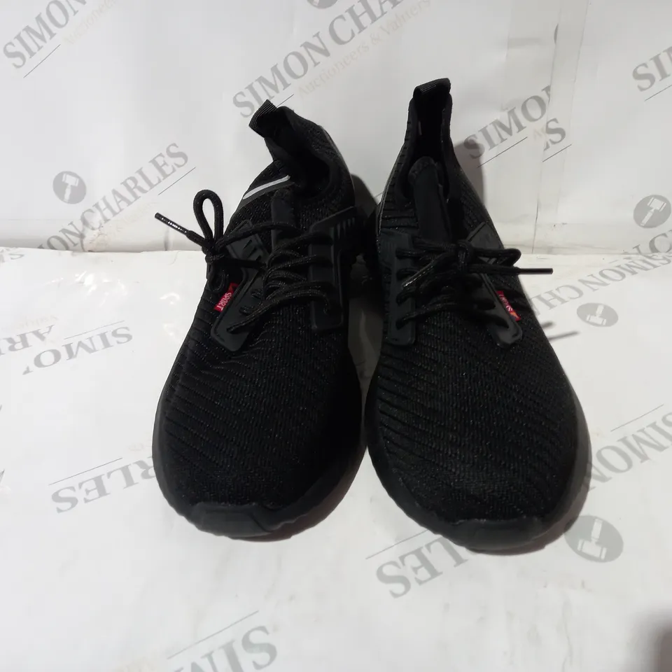 SROTER BLACK SIZE 41