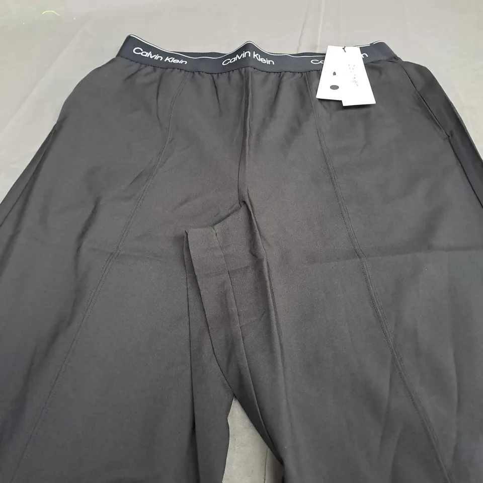 CALVIN KLEIN SPORT IN BLACK - MEDIUM