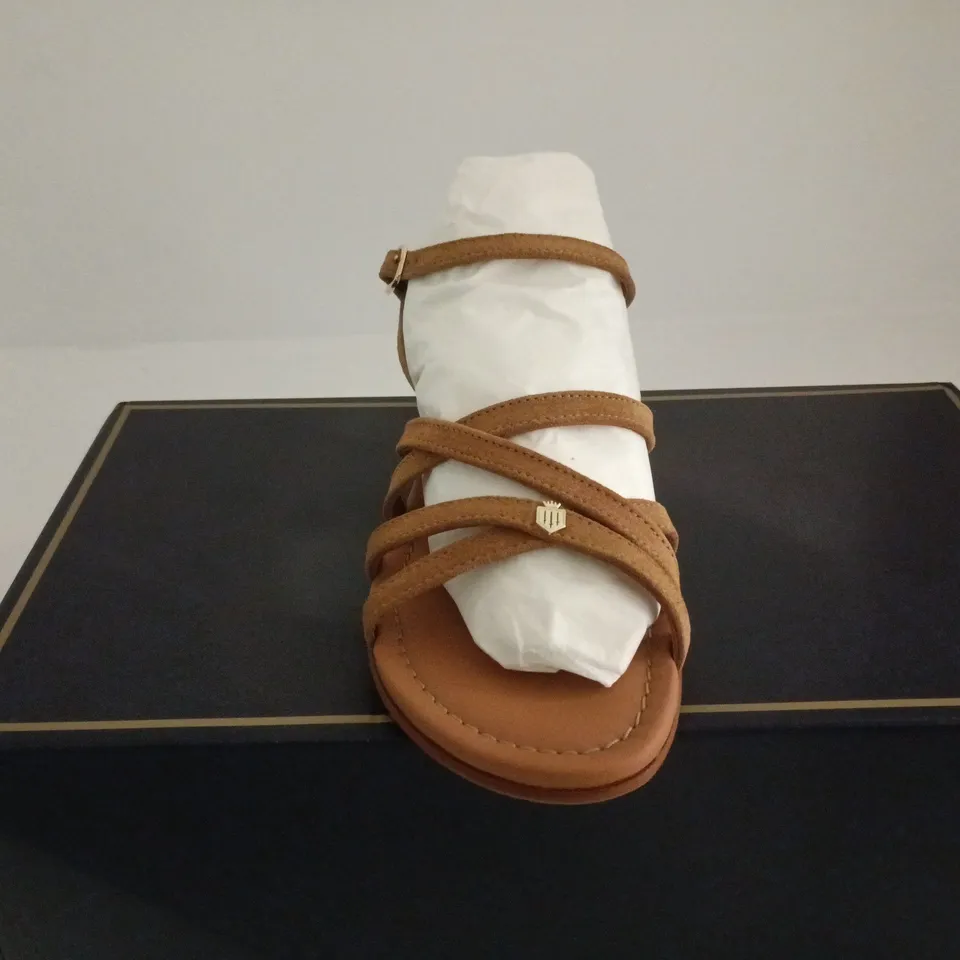 FAIRFAX AND FAVOR WOMENS ST IVES SANDAL TAN SUEDE UK 4 BOXED