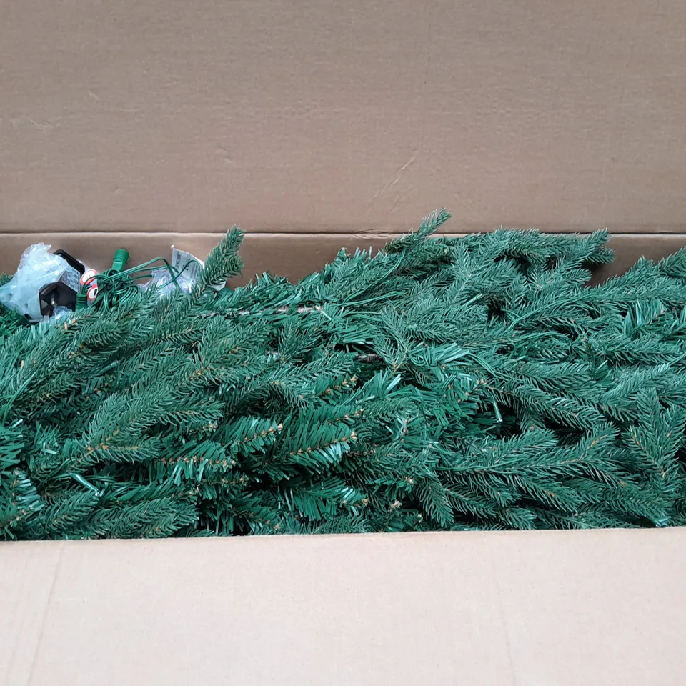 HOME REFLECTIONS PRE-LIT CHRISTMAS TREE - COLLECTION ONLY - 8FT