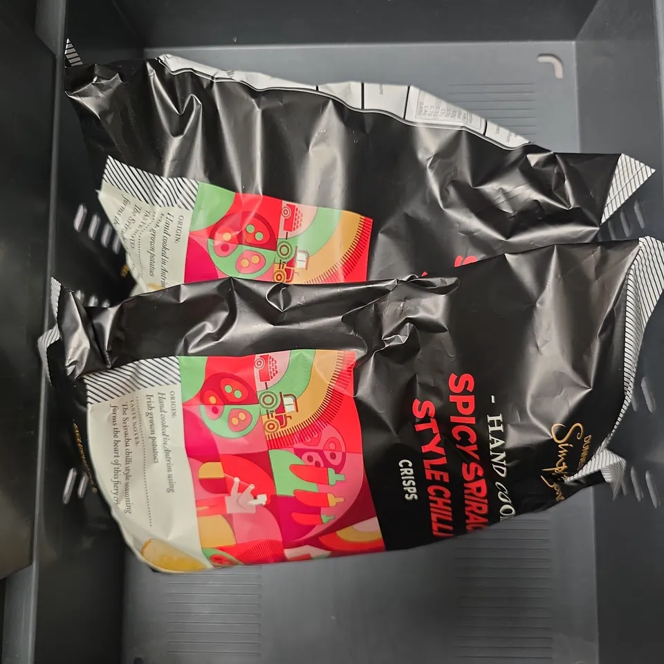 APPROXIMATELY 7 ASSORTED FOOD PRODUCTS TO INCLUDE DUNNES HAND COOKED CRISPS, GINGER LIME CHOCOLATE, ARTISAN HONEY ETC 