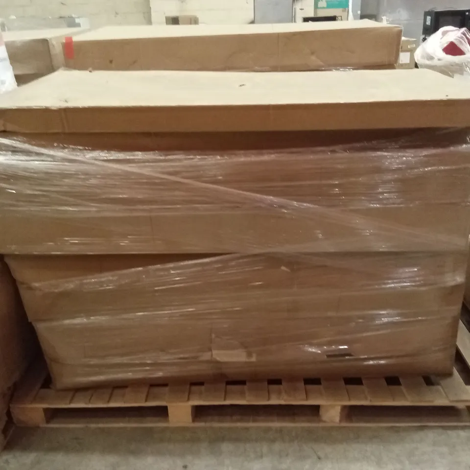 PALLET OF APPROXIMATELY 14 x LARGE METAL 1.5M LIGHT UP CHRISTMAS STARS