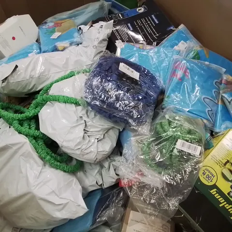 PALLET CONTAINING A LARGE QUANTITY OF ASSORTED HOSE PIPES, POOL INFLATABLES ECT