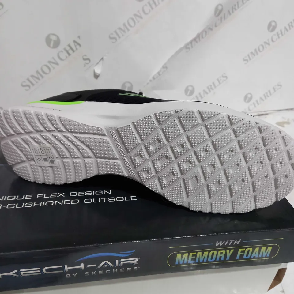 SKECHERS SKECH-AIR MEN'S BLACK TRAINERS - SIZE 9