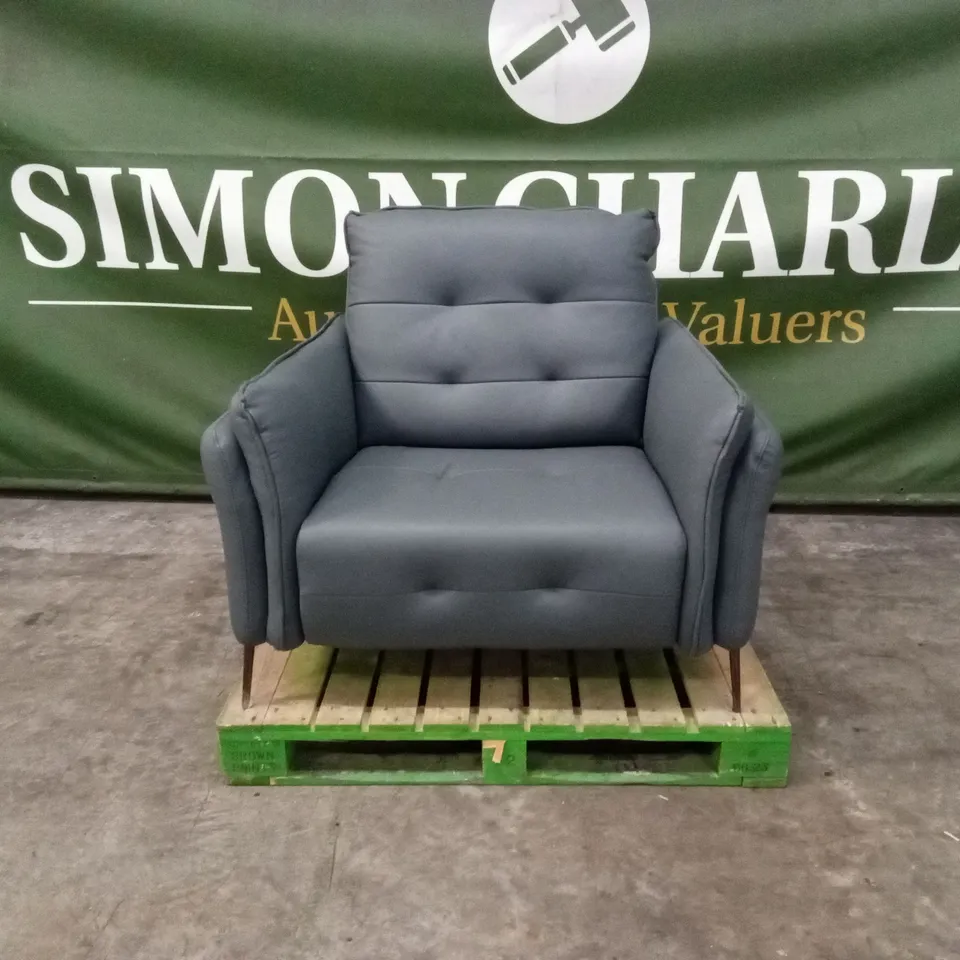 QUALITY DESIGNER ITALIAN MADE BOLZANO LEATHER ARMCHAIR