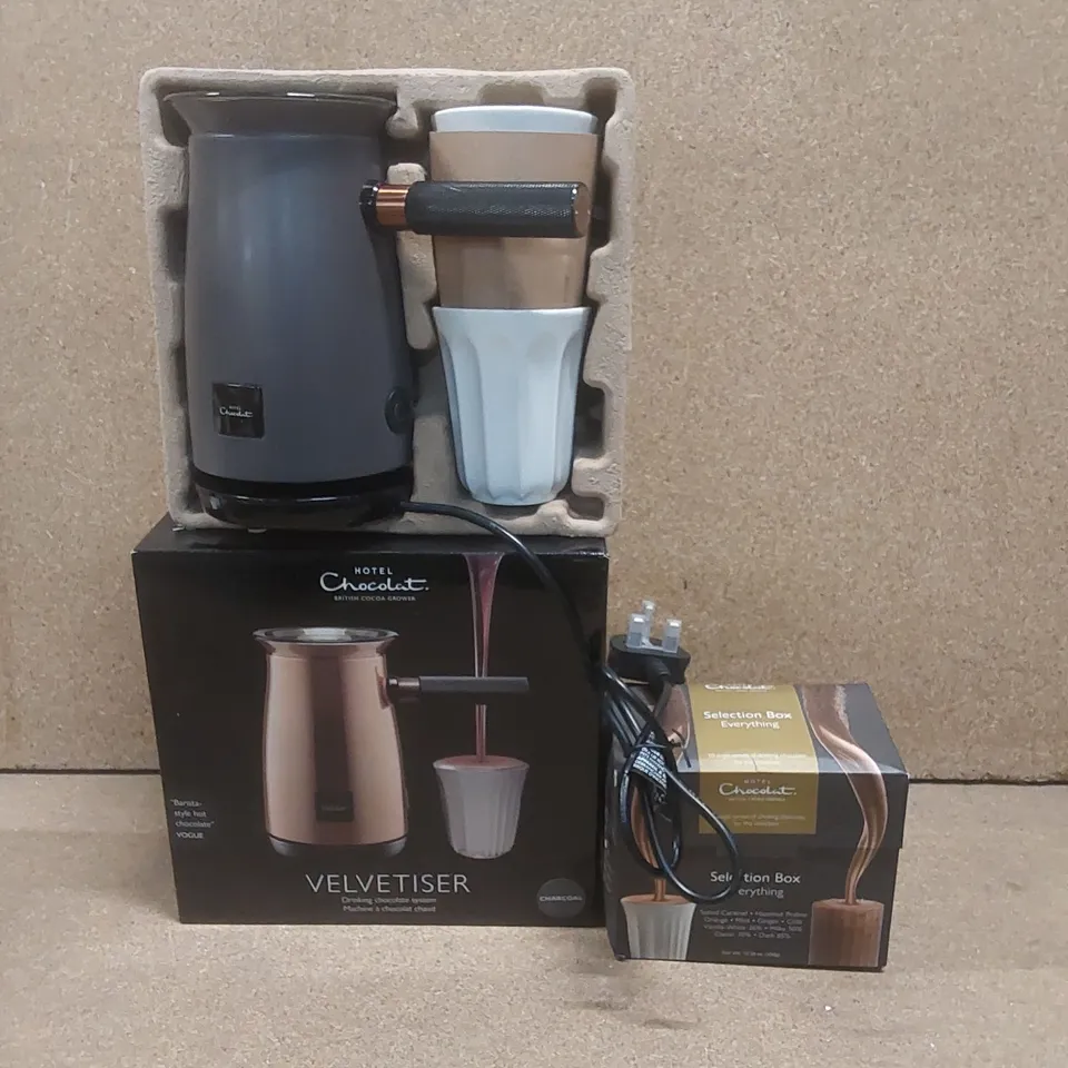 BOXED HOTEL CHOCOLAT VELVETISER - GREY WITH 10 HOT CHOCOLATES RRP £109.95